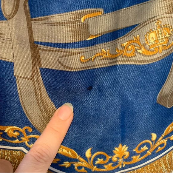 Designer Inspired Square Scarf - Picture 14 of 15